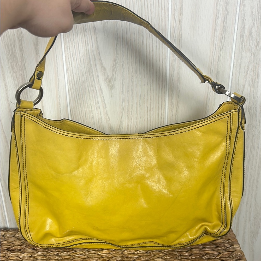 Vintage Hype Yellow Leather Shoulder Bag - Picture 2 of 9